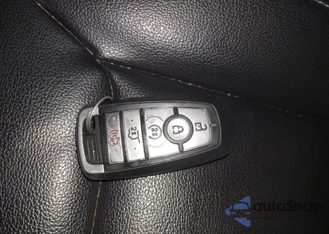 2021 Ford Explorer Xlt из США, поврежденный, VIN 1FMSK8DH2MGA45693